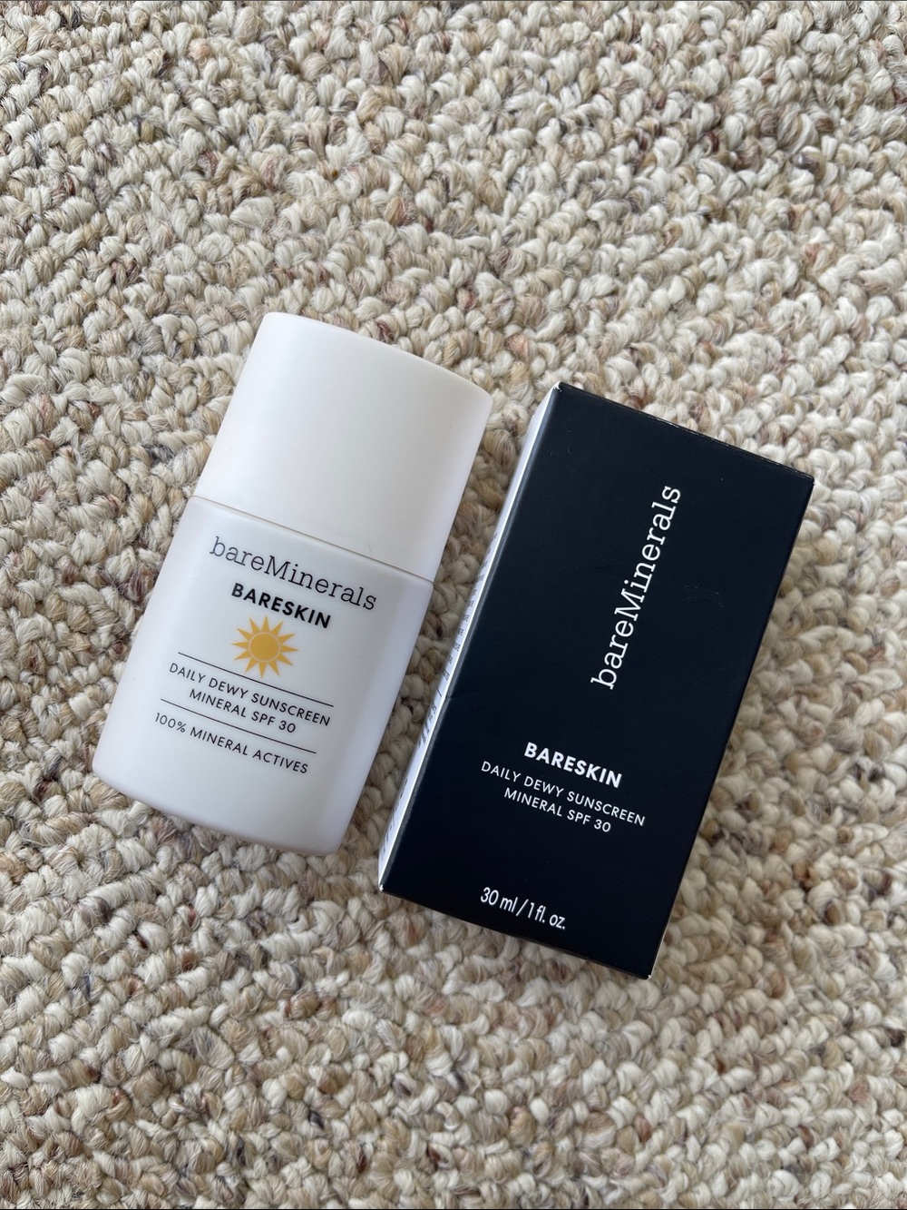 bareMinerals BARESKIN Daily Dewy Sunscreen SPF 30